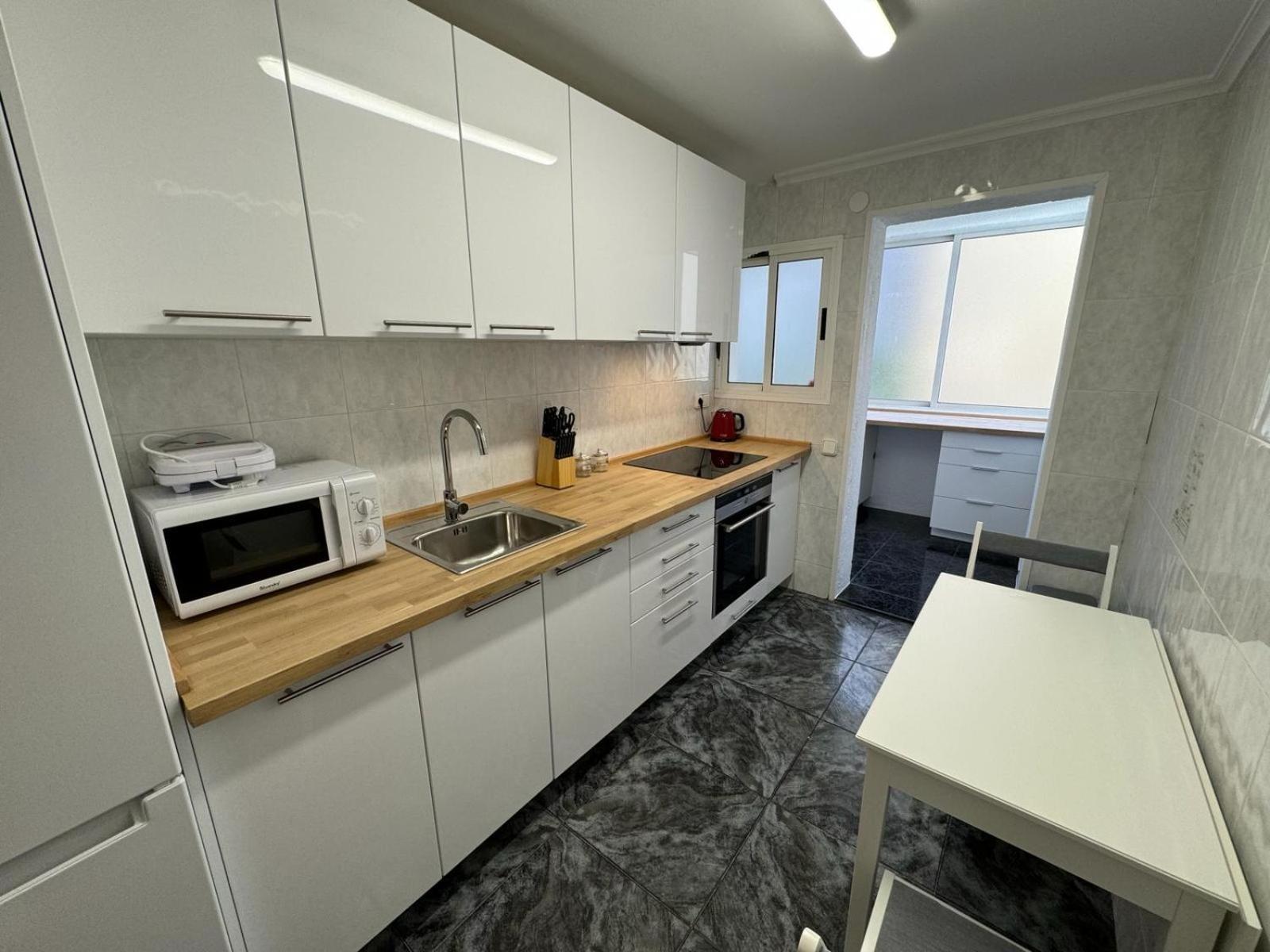 Apartamento Barbastro Салоу Екстериор снимка